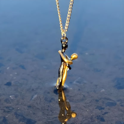 TWO™-ciondolo a forma di abbraccio